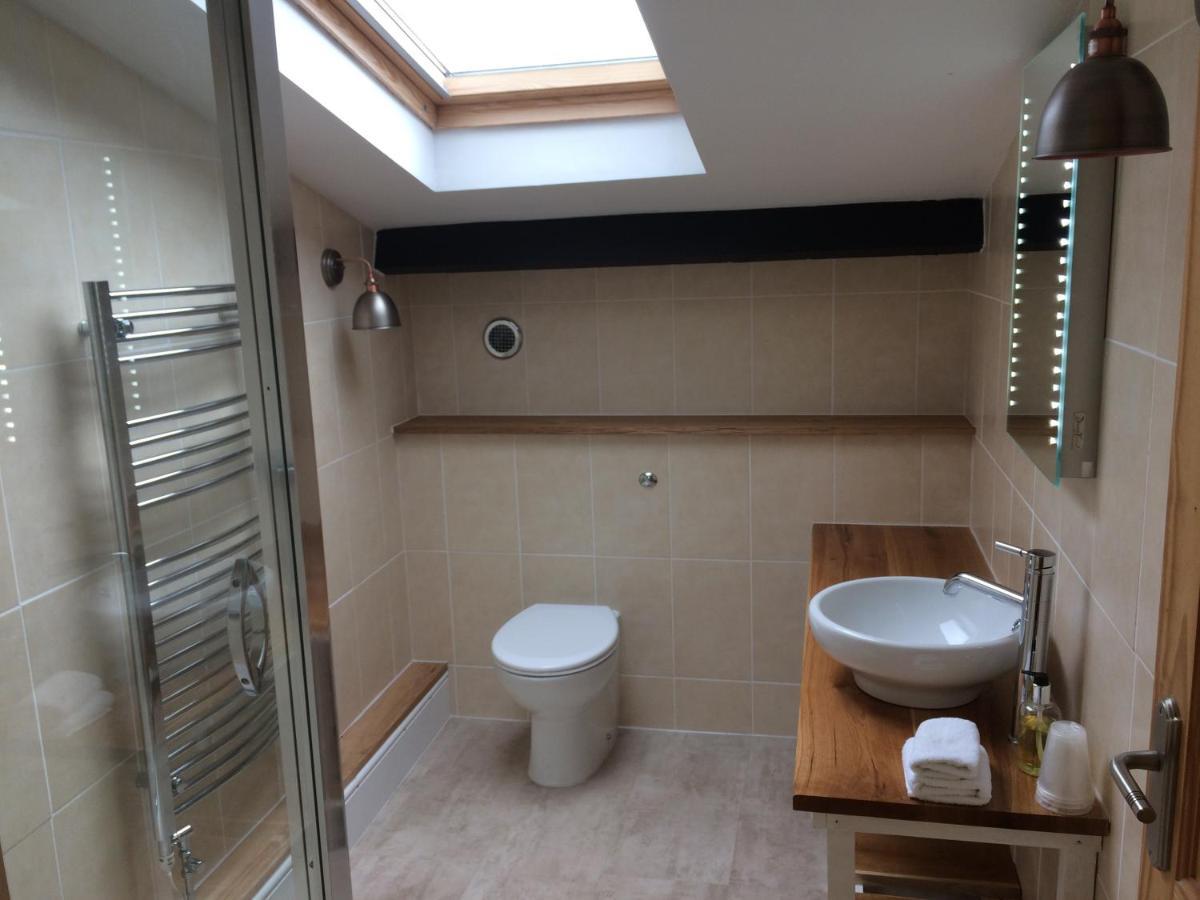 Burcott Mill Guesthouse Вэллс Экстерьер фото